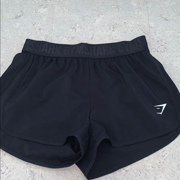 Gymshark Pants - NWT black gym shark shorts
